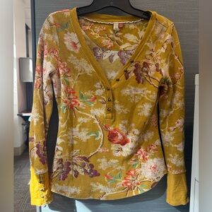 Pilcro Thermal Floral Mustard Long Sleeve Top Small